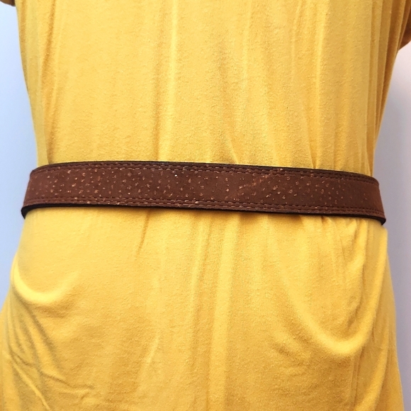 SOUTHWESTERN STYLE BROWN LEATHER BELT W/SILVER TONED OLD WEST ACCENT BUCKLE - Picture 3 of 6